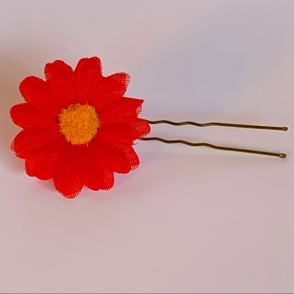 Red Daisy Hair Pins